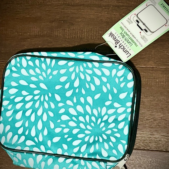 2Pcs NWT Insulated Lunch Tote - Picture 3 of 6